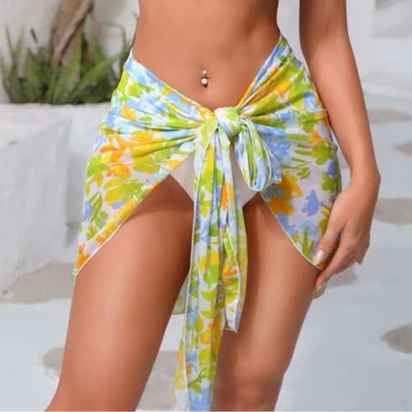 Floral Print Knot Front Cover Up Skirt - Picture 4 of 5